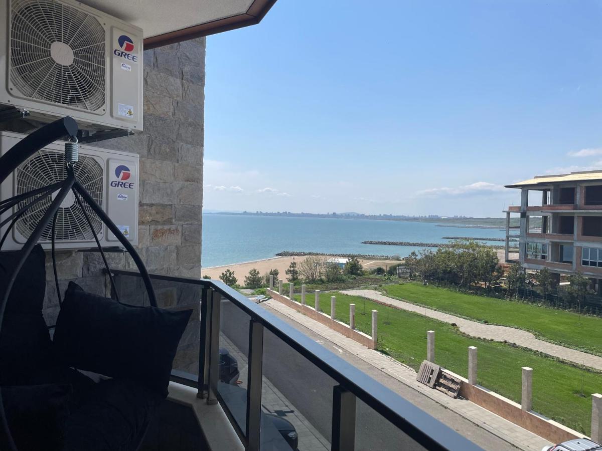 Brand New First Line Sea View 2 Bedroom Apartment بورغاس المظهر الخارجي الصورة